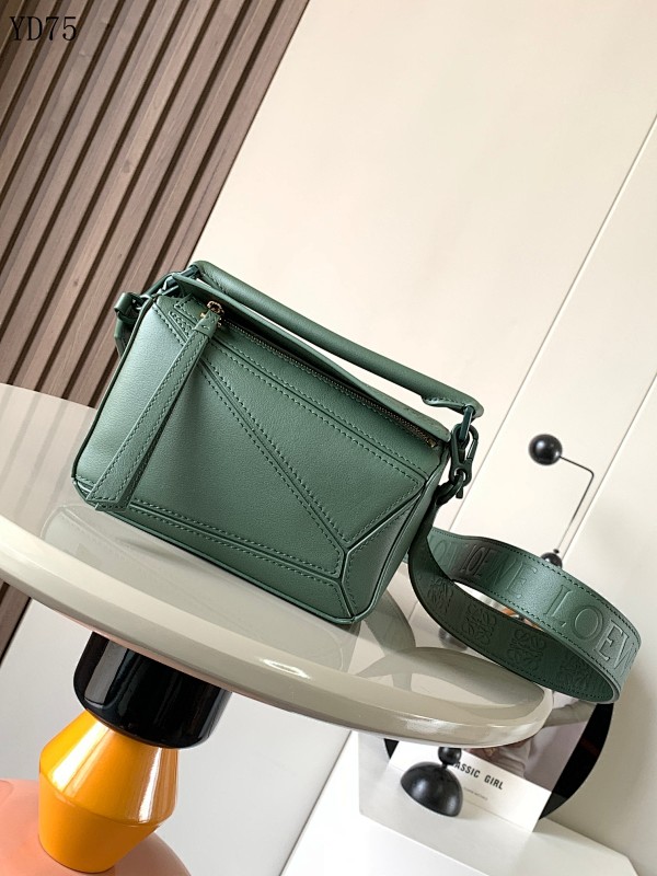 L03wee YD7563 Mini Puzzle Bag