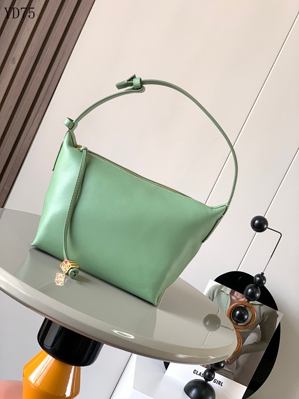 cover-137799795 L03wee YD7567 Mint Green Structured Shoulder Bag