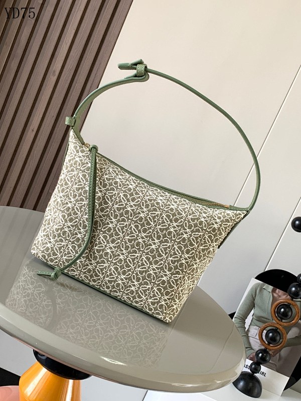 L03wee YD7557 Small Size Embroidered Canvas Shoulder Bag