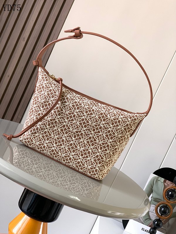 L03wee YD7557 Mini Monogram Tote Bag