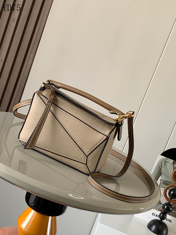 L03wee Puzzle Mini Bag 18CM