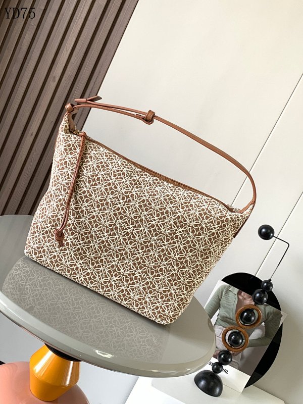 L03wee YD7560 Large Patterned Shoulder Bag