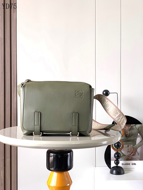 L03wee YD7575 Crossbody Bag