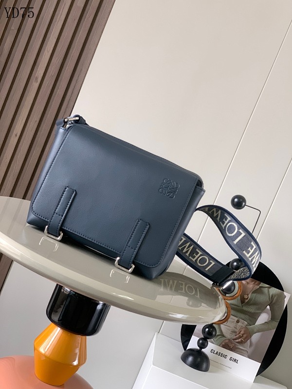 L03wee YD7575 Logo Strap Crossbody Bag