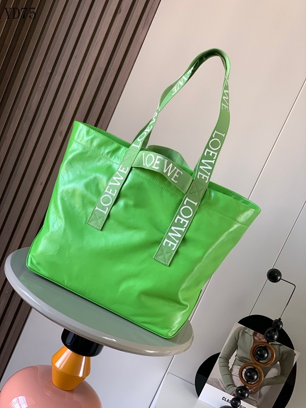 L03wee YD7586 Green Tote Bag