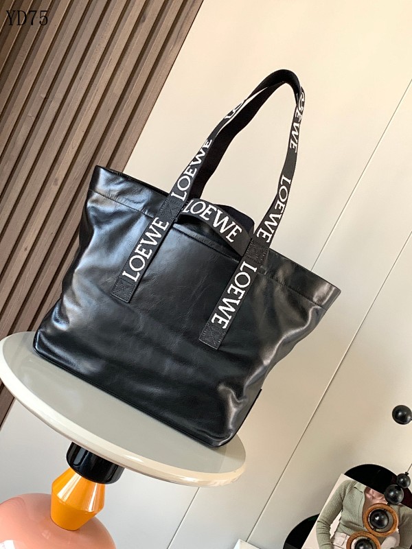 cover-137802483 L03wee YD7586 Black Leather Tote Bag