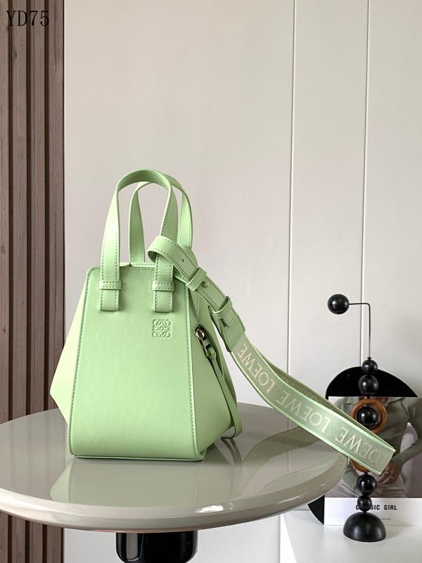 L03wee Puzzle Bag YD7585 Mint Green Leather Tote
