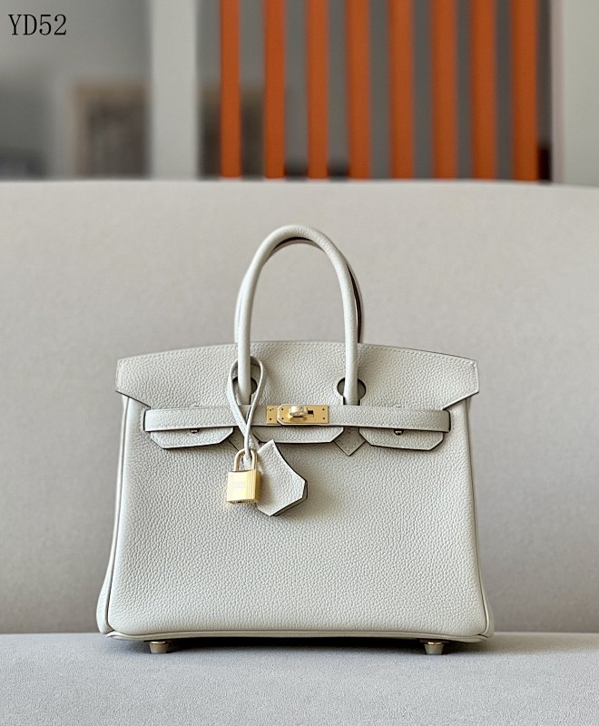 Hermès Kelly 25 YD52 Cream White with Gold Hardware