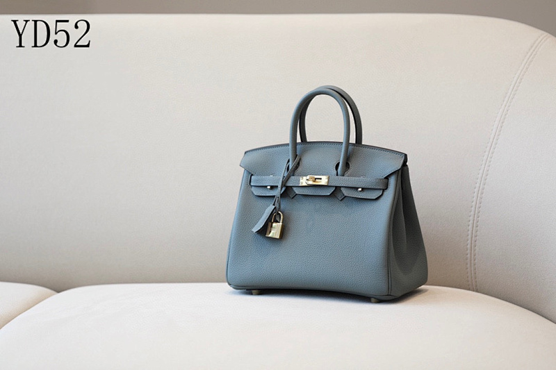 Hermès YD52 Kelly Bag Handcrafted Stitching