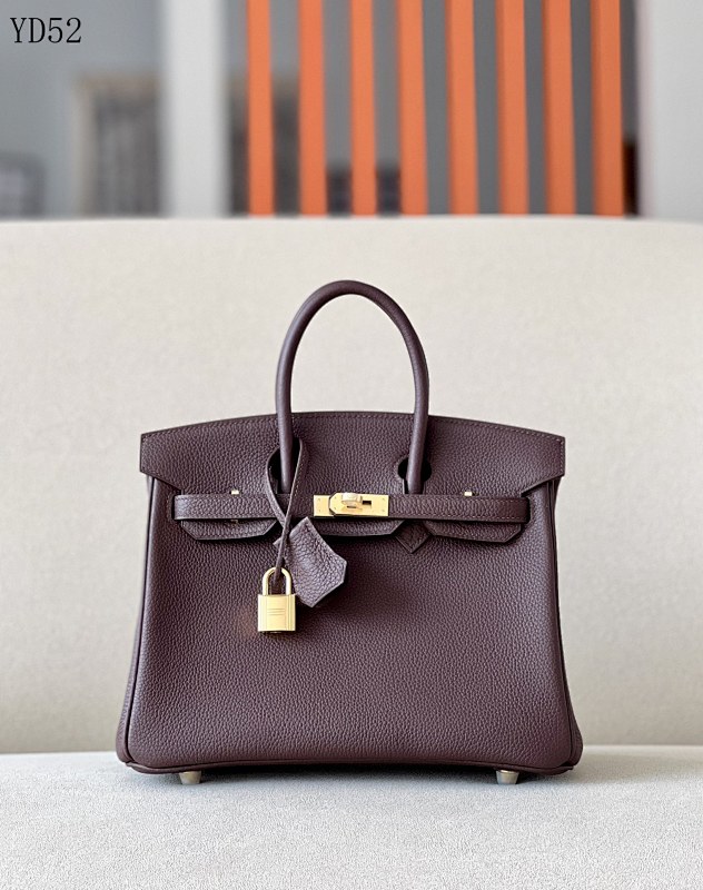 Hermès YD52 Kelly Bag Hand Stitched Craftsmanship
