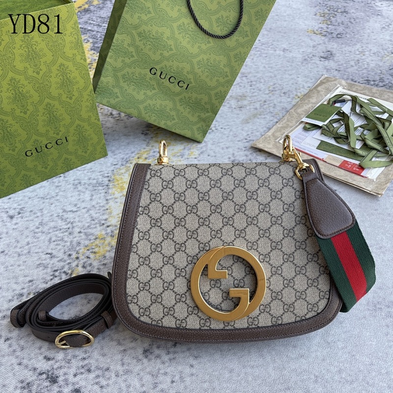 Gucc1 YD8172 GG Supreme Crossbody Bag