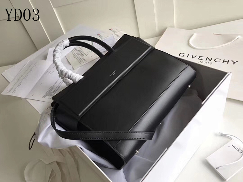 Givnchee YD03 Black Leather Shoulder Bag