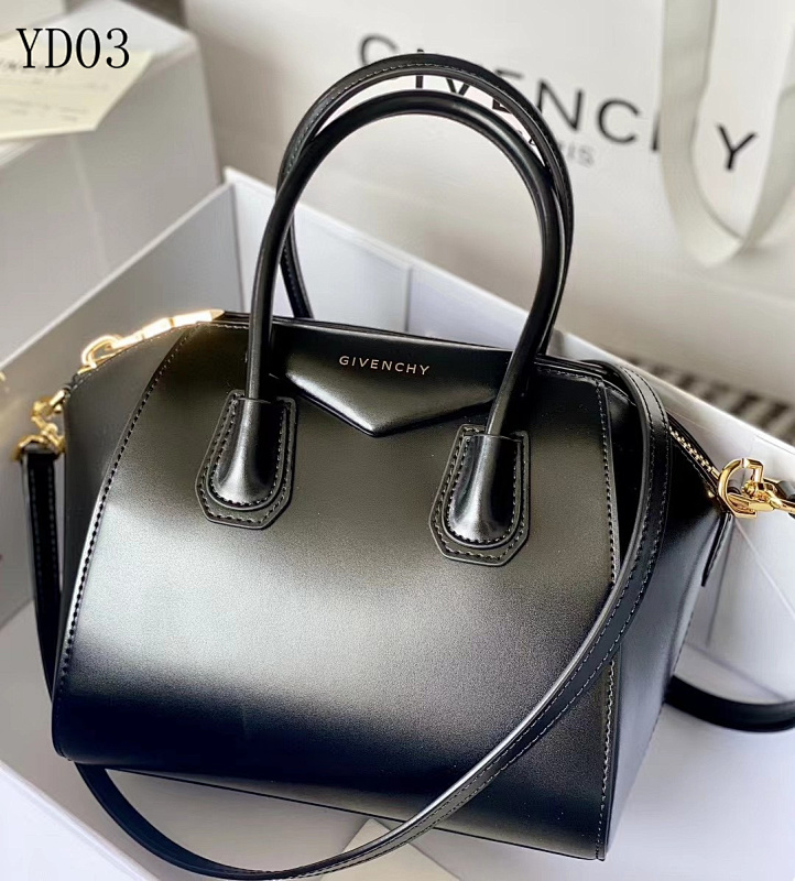 Givnchee YD0375 Leather Tote Bag