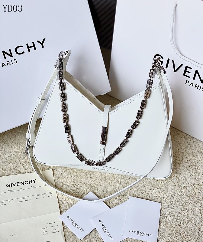 Givnchee YD0383 Antigona Small Bag