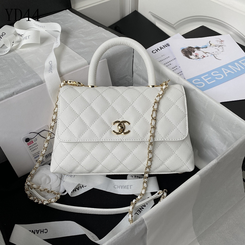 CHANELL YD4475 Quilted White Leather Shoulder Bag
