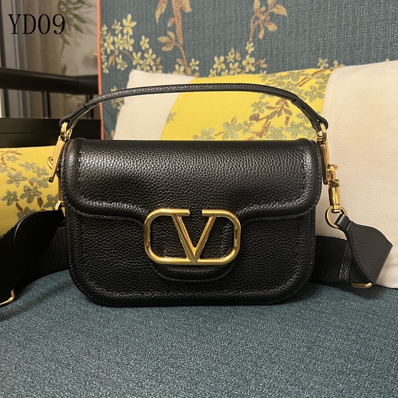 Valentiino YD0971 Luxury Textured Leather Wallet
