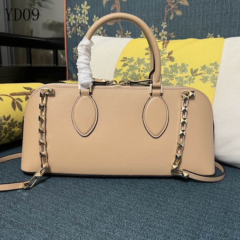 Valentiino YD0981 Rockstud Bag