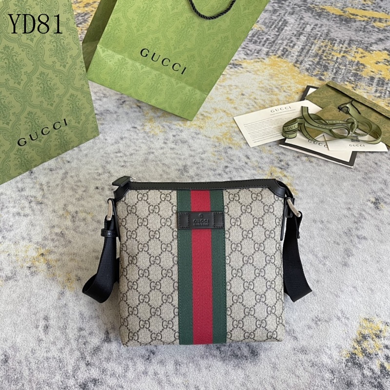Gucc1 YD8126 GG Supreme Crossbody Bag