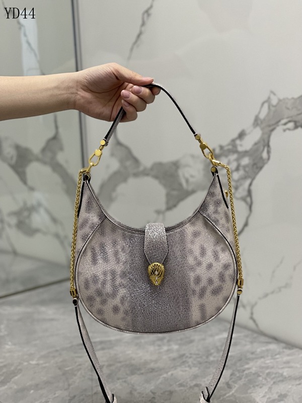 cover-151647872 Bvl8ariii YD4493 Leopard Print Saddle Bag