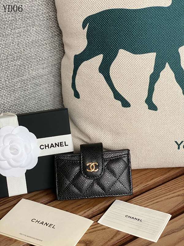 Chan3l YD06020 AP0342 Quilted Caviar Card Holder