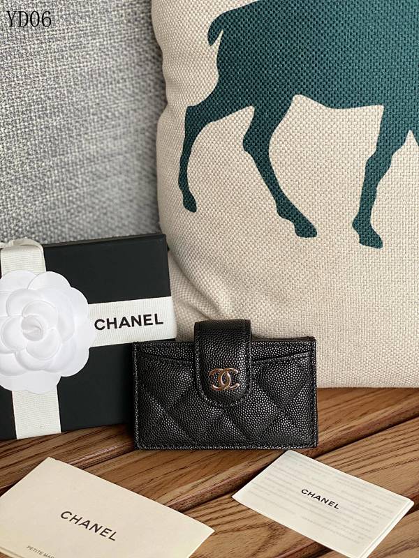 cover-156732676 Chan3l YD06020 AP0342 Quilted Caviar Leather Card Holder