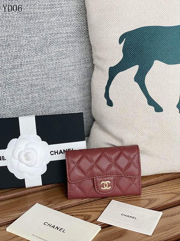 Chan3l YD06014 Quilted Caviar Leather Card Holder