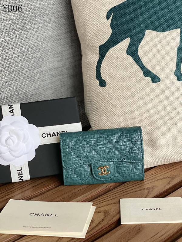 Chan3l YD06014 Quilted Caviar Wallet