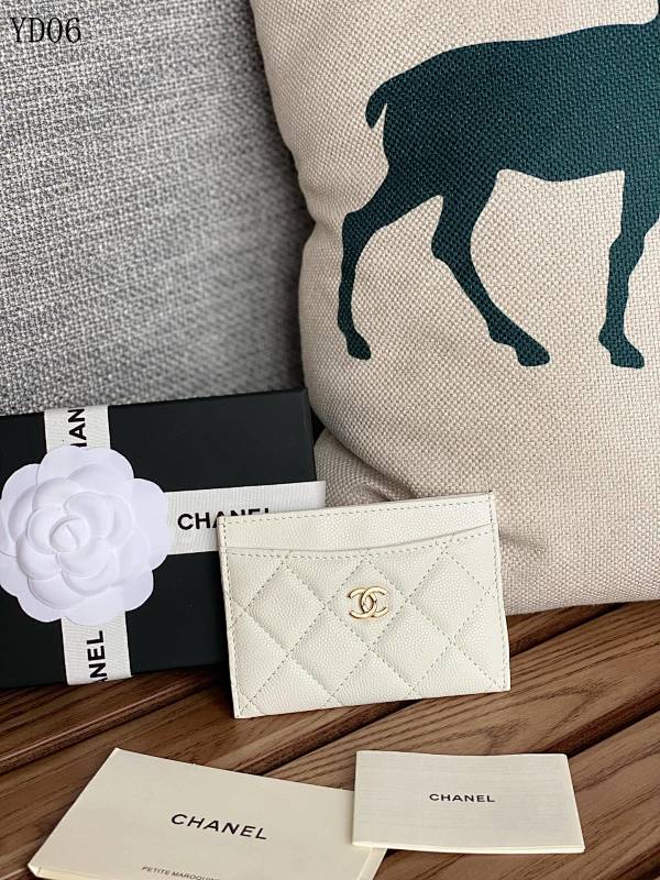 Chan3l YD06010 Quilted Leather Wallet Card Holder