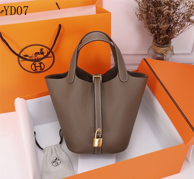 Hermez YD07 Bucket Bag Handcrafted Stitching