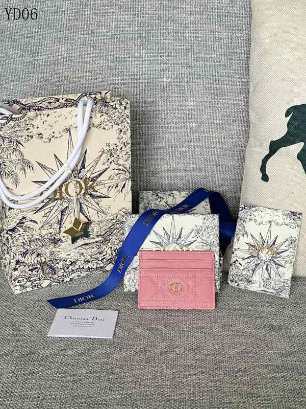 Diiior S5130 Pink Leather Wallet