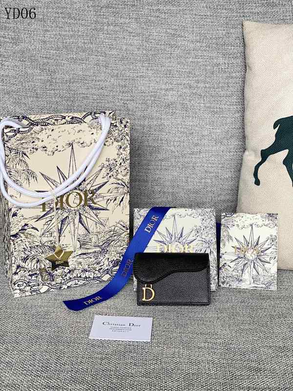 cover-160552236 Christian Diiior YD06019 Palm Print Leather Wallet