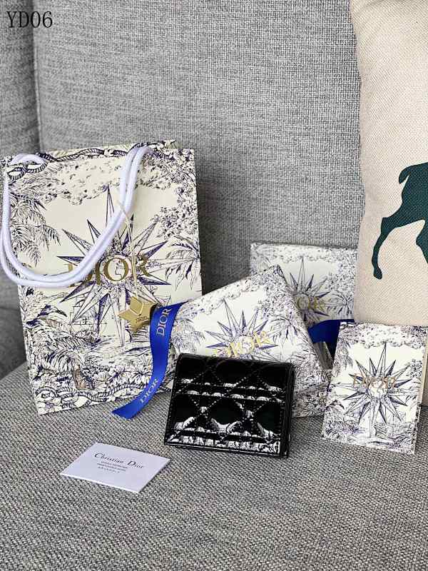 Diiior YD06030 Wallet Clutch with Star Pattern Design