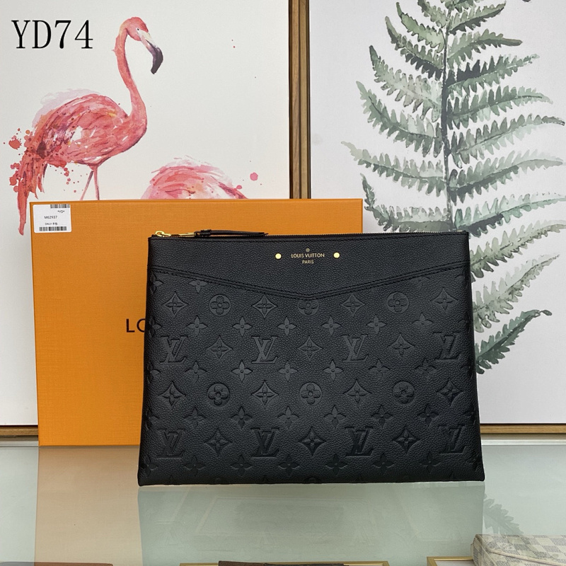 LVutton M62937 Daily Pouch
