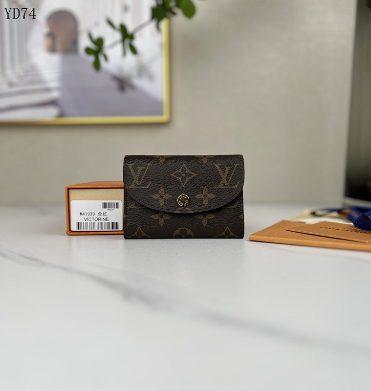 cover-160590116 LVutton YD74015 Mini Zip Wallet