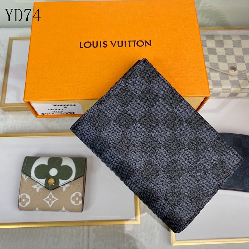 LVutton N64411 Damier Graphite Passport Holder