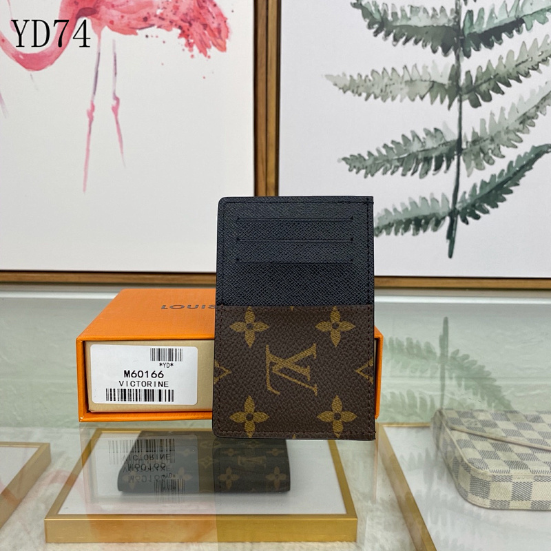 LVutton M60166 Victoire Card Holder