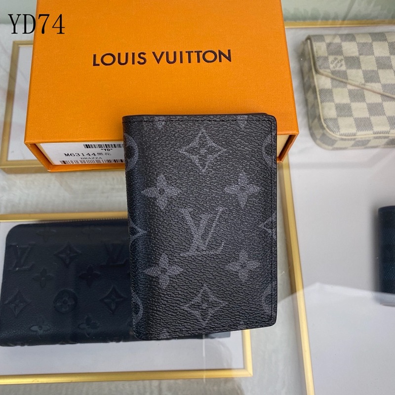 LVutton M63144 Monogram Canvas Card Holder
