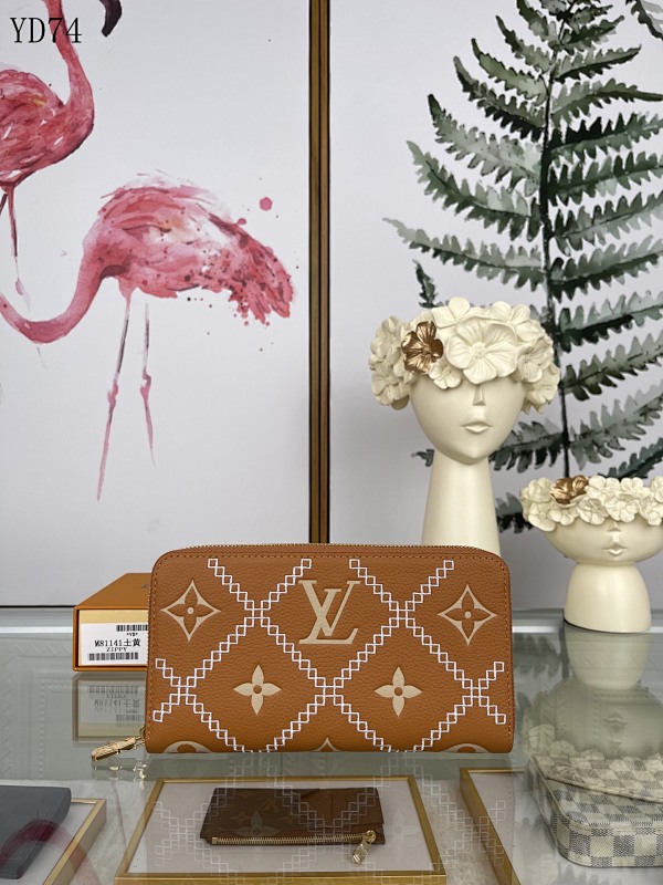 LVutton M81141 Zippy Wallet