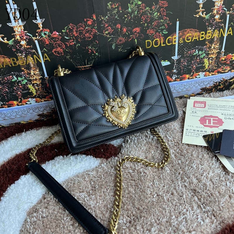 Dolce & Gabbana Model 4152 Mini Quilted Heart Bag