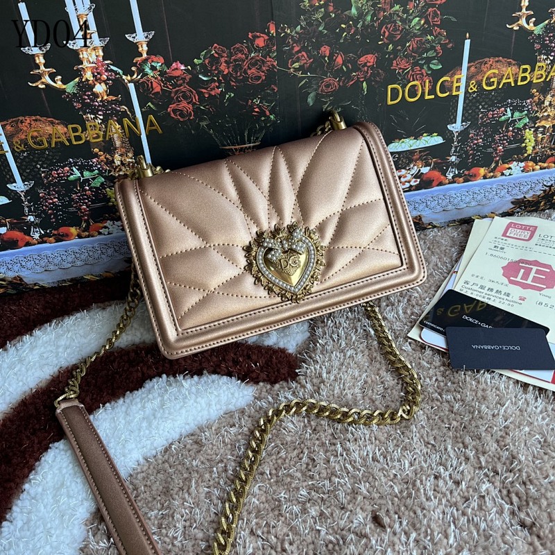 Dolce & Gabbana DG4152 Mini Quilted Heart Clutch Bag