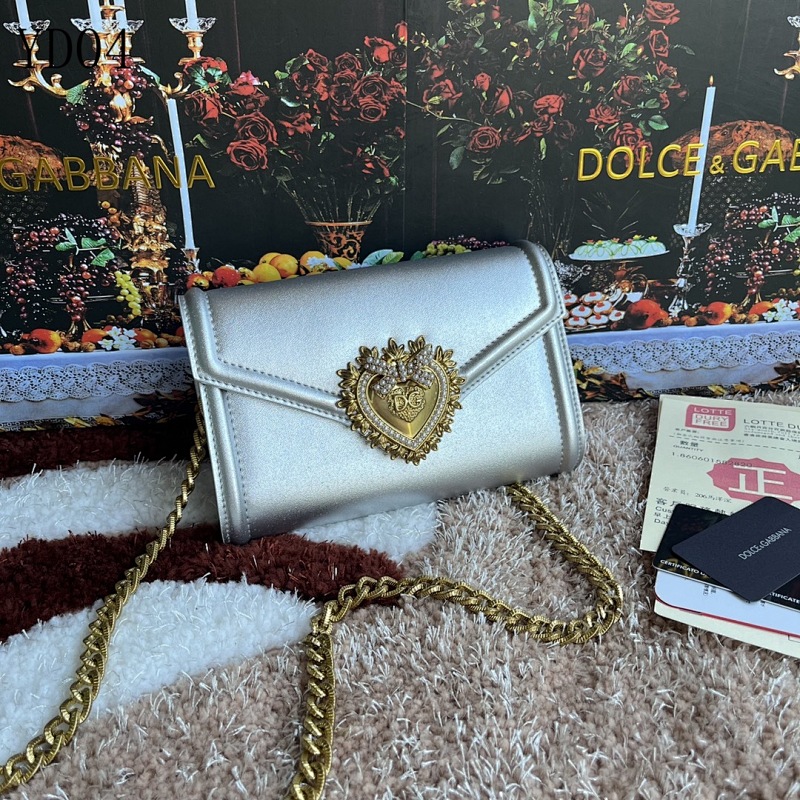 Dolce & Gabbana Model 5512 Heart Clutch Bag
