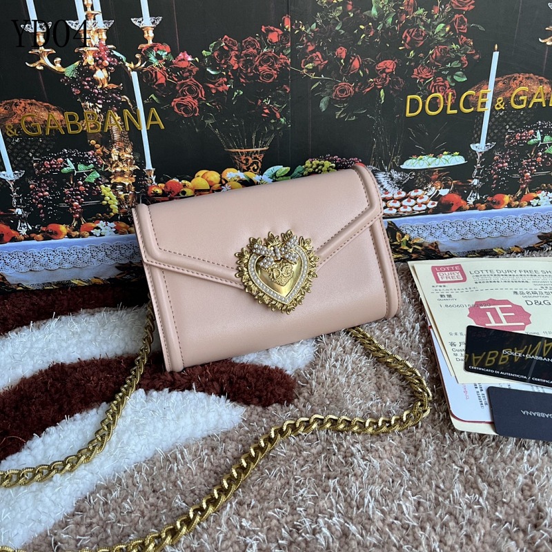 Dolce & Gabbana Model 5512 Heart Clutch Bag