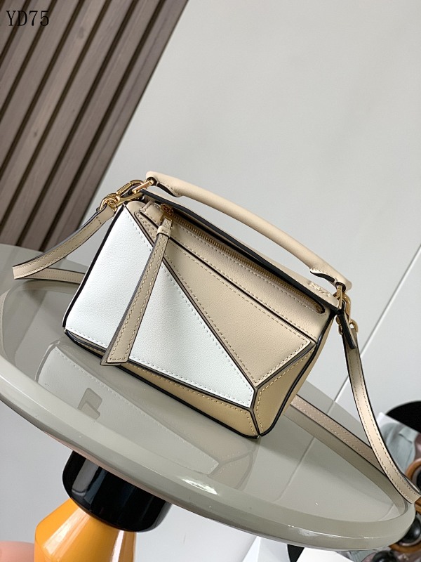 L03wee 9016 Mini Puzzle Bag