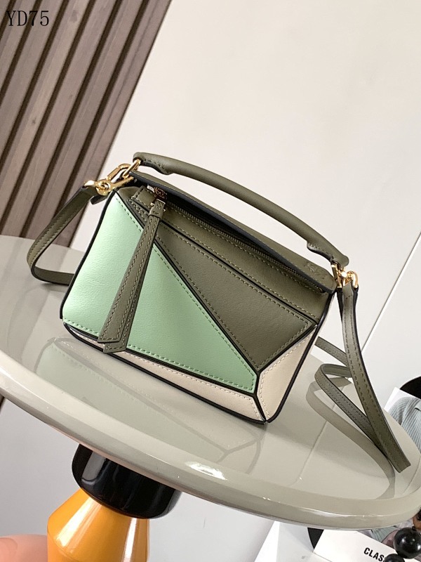 L03wee 9016 Geometric Mini Crossbody Bag