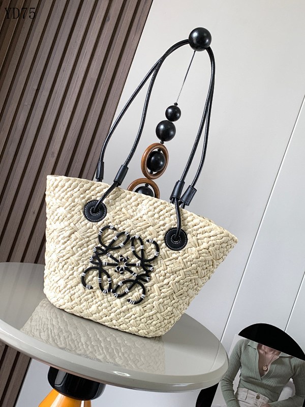 L03wee 8007 Woven Straw Clutch
