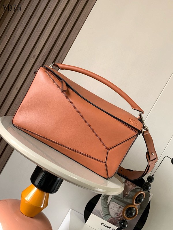L03wee 9025 Tote Bag in Cognac Leather