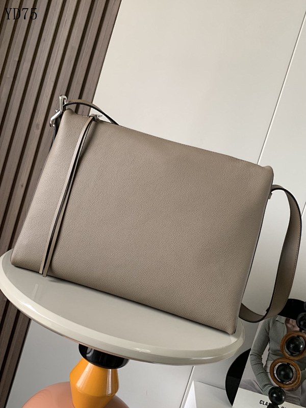 L03wee 9056 Minimalist Crossbody Bag