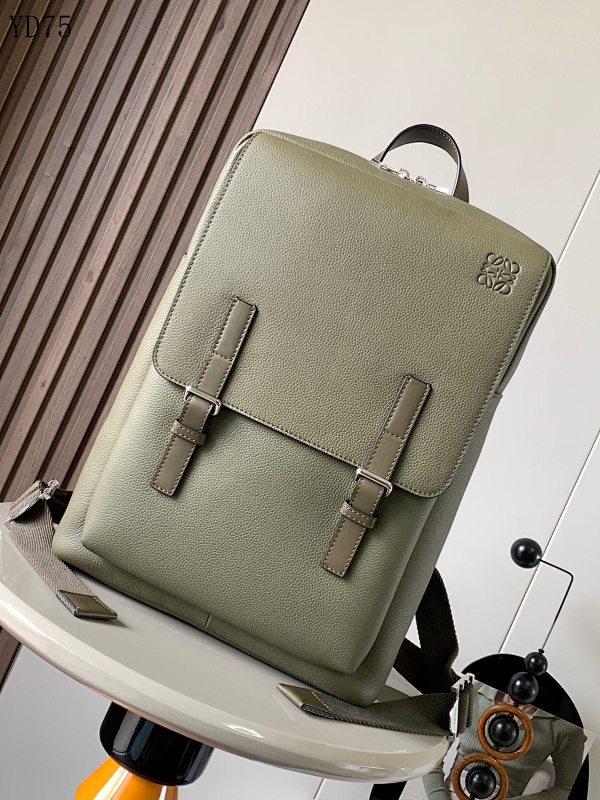 L03wee 9024 Olive Green Leather Backpack