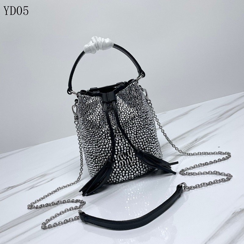 cover-161841197 MiuuMiuu YD05 Crystal Embellished Handbag