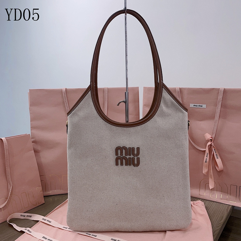 MiuuMiuu YD05082 5BG231 Isetan Limited Tote Bag